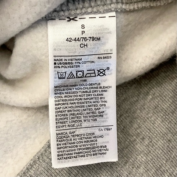 Clearance! Gap Men’s Hoodie with added Airplane Schematic drawing embroidery - Picture 5 of 6